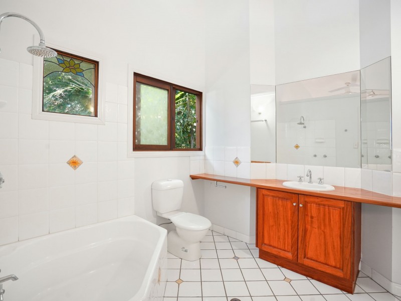 2-4 Raintree Place, Edge Hill QLD 4870