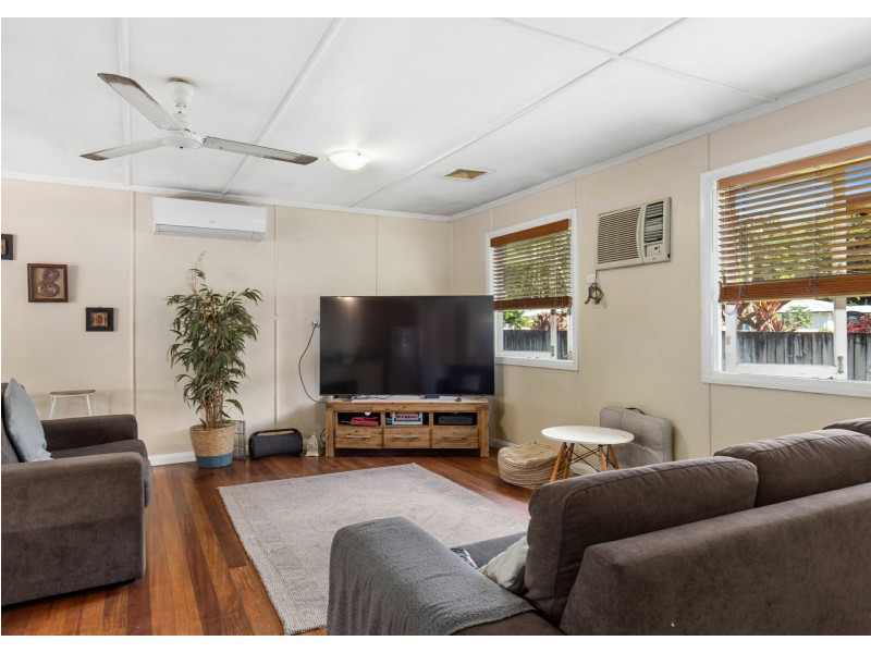 22 Henley Street, Earlville QLD 4870