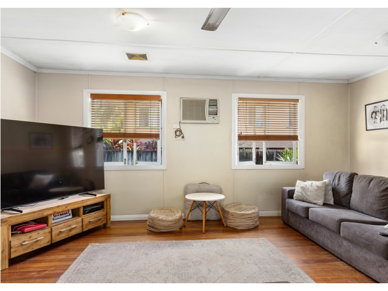 22 Henley Street, Earlville QLD 4870