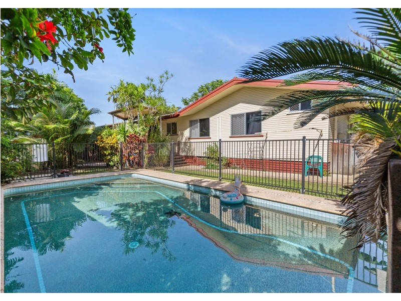 22 Henley Street, Earlville QLD 4870