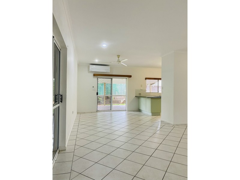 2 Orrell Close, Brinsmead QLD 4870