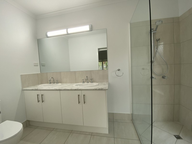 2 Orrell Close, Brinsmead QLD 4870