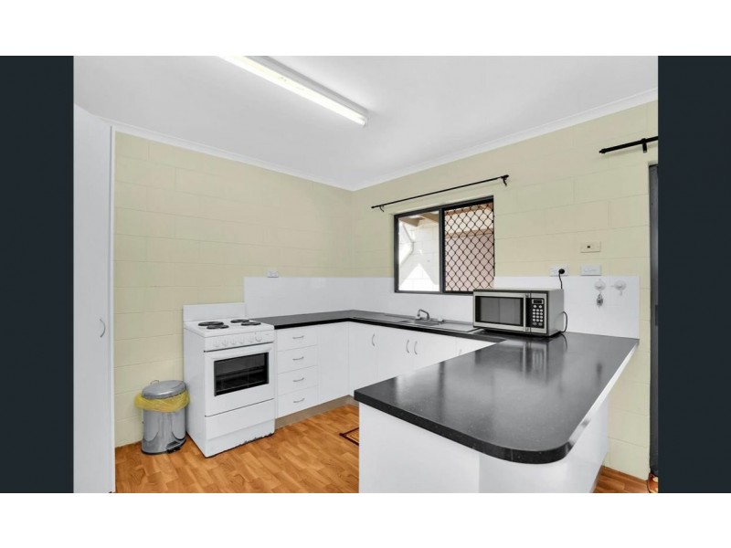 1/35 Mintaro Crescent, Woree QLD 4868