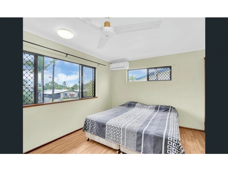 1/35 Mintaro Crescent, Woree QLD 4868