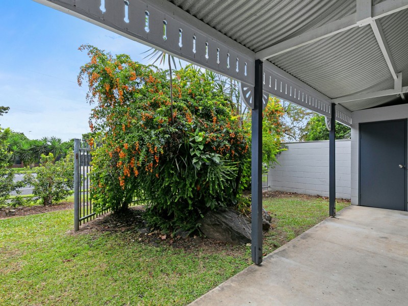 2/73-75 Toogood Road, Woree QLD 4868