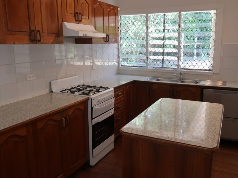 102 Woodward Street, Edge Hill QLD 4870