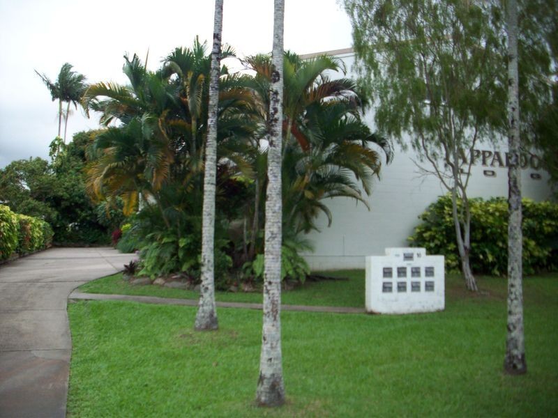 2/10 Crathern Close, Edge Hill QLD 4870