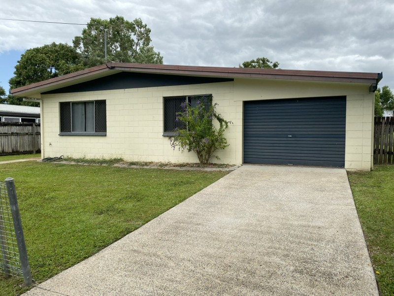 11 Jensen Street, Manoora QLD 4870
