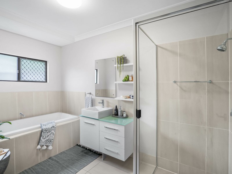 52 Dungarvan Close, Brinsmead QLD 4870