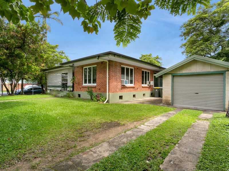 165 Hoare Street, Manunda QLD 4870