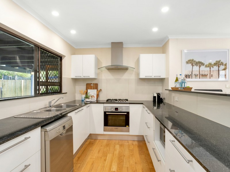 44 Loridan Drive, Brinsmead QLD 4870