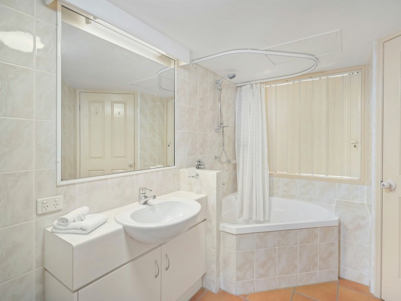 294-298 Sheridan Street, Cairns North QLD 4870