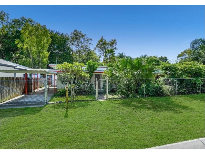 54 Waite Street, Machans Beach QLD 4878