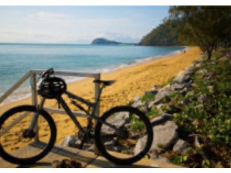 54 Waite Street, Machans Beach QLD 4878