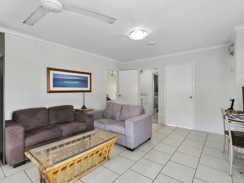 8/3 Crathern Close, Edge Hill QLD 4870