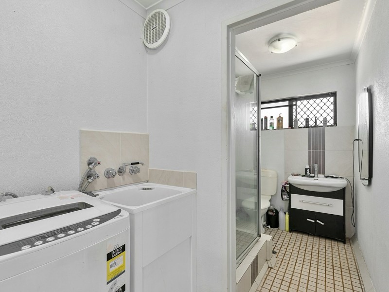 8/3 Crathern Close, Edge Hill QLD 4870