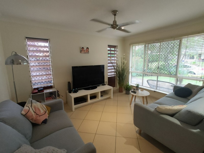 25 St Albans Close, Brinsmead QLD 4870