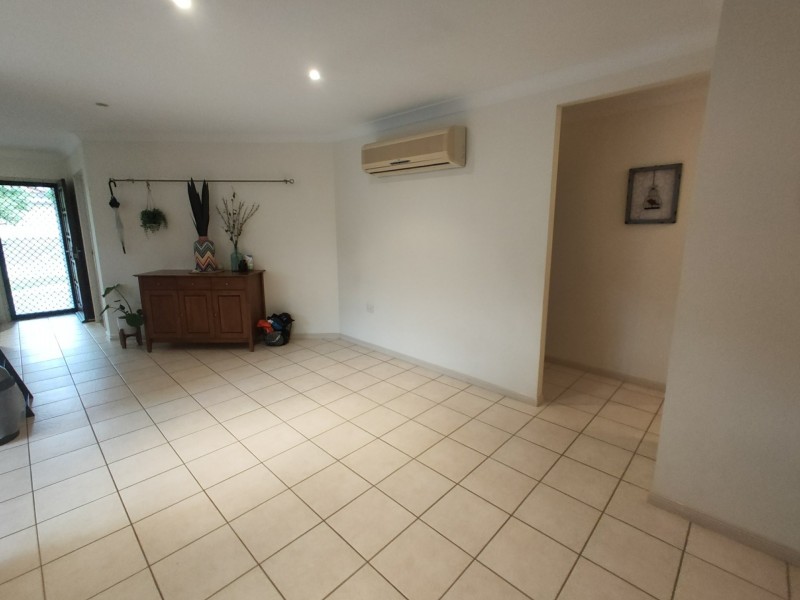 25 St Albans Close, Brinsmead QLD 4870