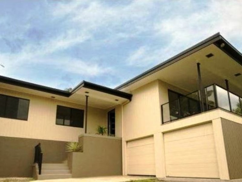 120 Hillview Crescent, Whitfield QLD 4870