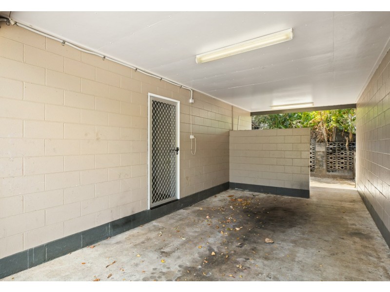 2/98 Reservoir Road, Manoora QLD 4870