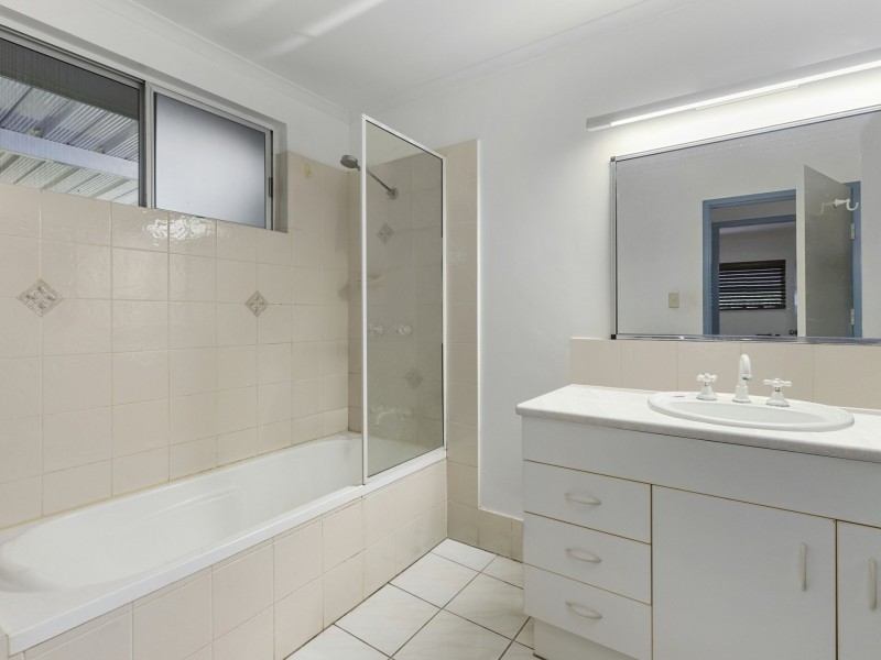 103 Sydney Street, Bayview Heights QLD 4868