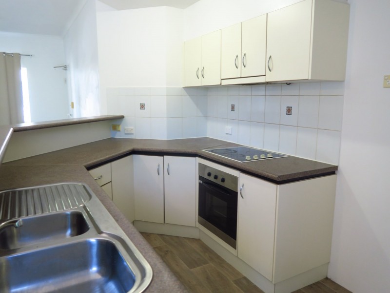 6/176 Hoare Street, Manunda QLD 4870