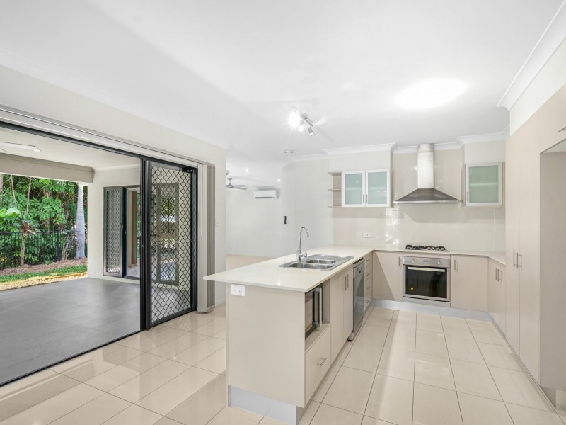 2B Keirle Avenue, Whitfield QLD 4870
