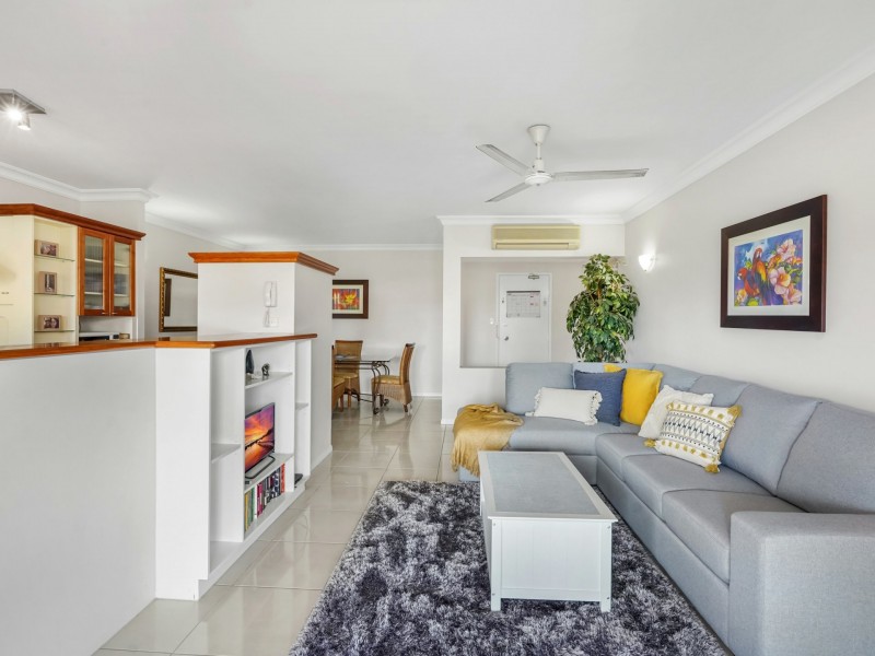 515/2 Greenslopes Street, Cairns North QLD 4870