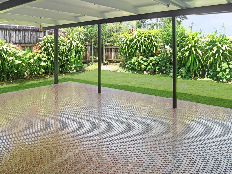 26 Ponticello Street, Whitfield QLD 4870