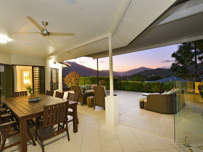 21 Findlay Street, Brinsmead QLD 4870