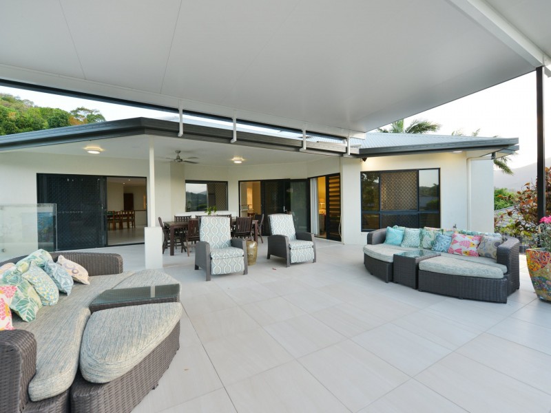 21 Findlay Street, Brinsmead QLD 4870