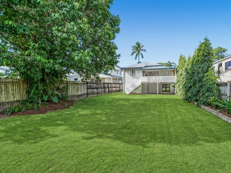 331 McLeod Street, Cairns North QLD 4870