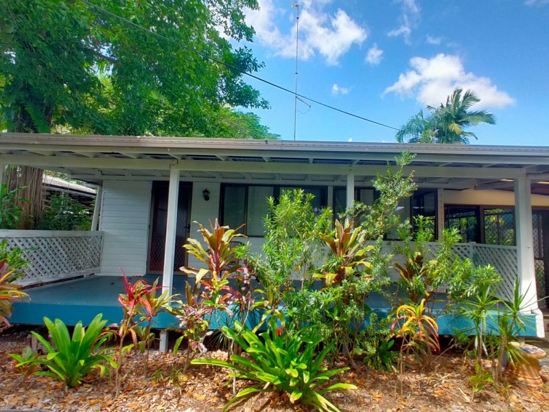 7 David Street, Manunda QLD 4870