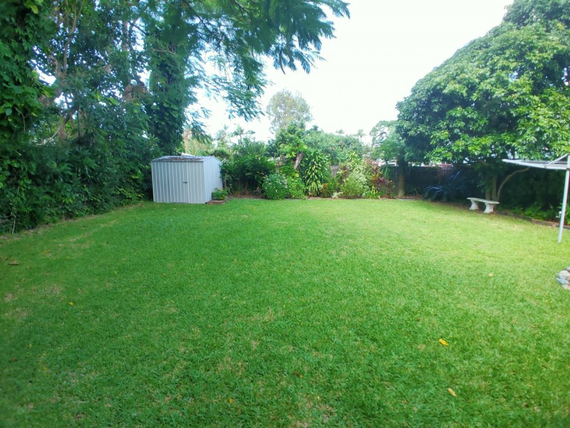7 David Street, Manunda QLD 4870