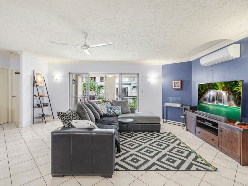 1311/2 Greenslopes Street, Cairns North QLD 4870