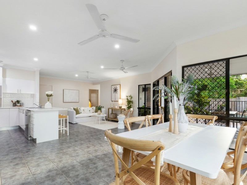 42 Red Ochre Close, Redlynch QLD 4870