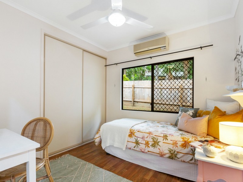 42 Red Ochre Close, Redlynch QLD 4870