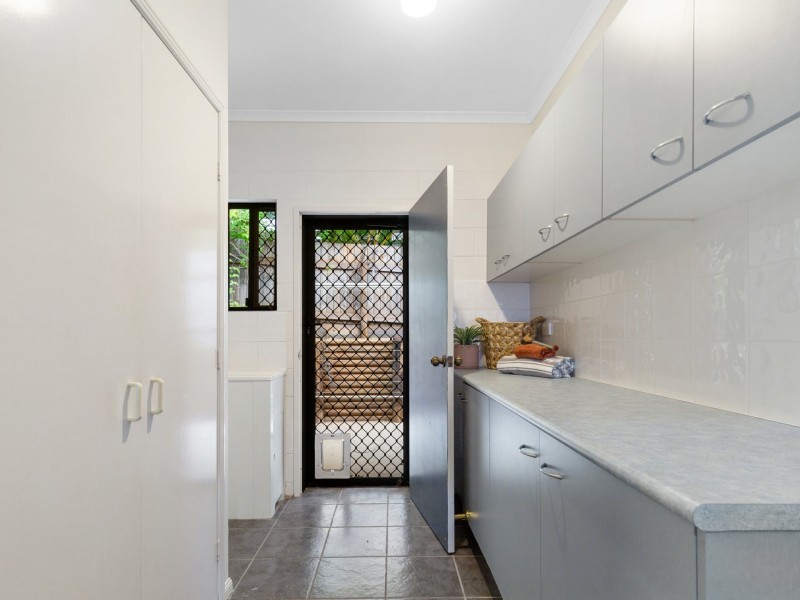 42 Red Ochre Close, Redlynch QLD 4870