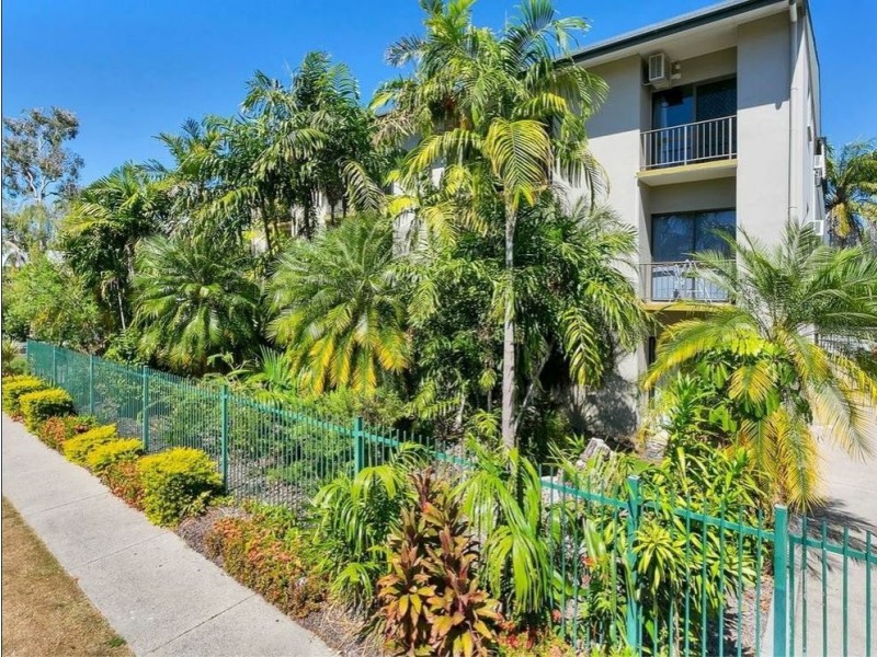 4/49 Digger Street, Cairns North QLD 4870