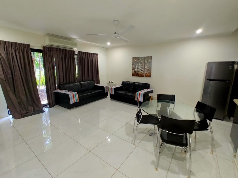 4/49 Digger Street, Cairns North QLD 4870