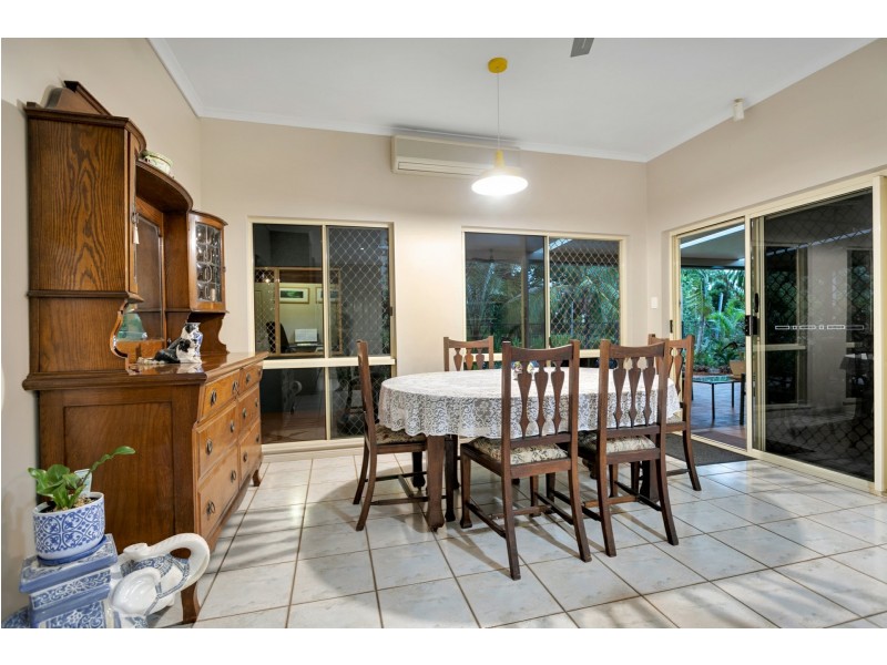 36 Gloucester Street, Whitfield QLD 4870