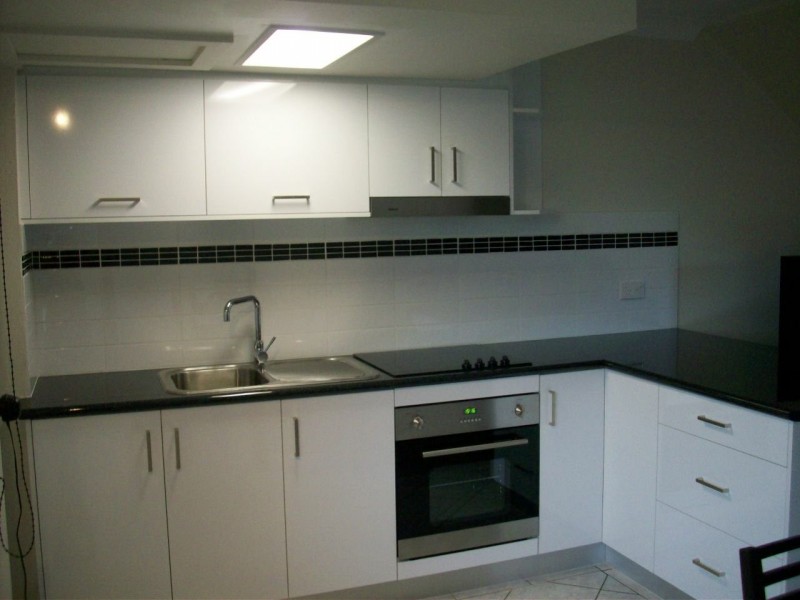 2/352 Sheridan Street, Cairns North QLD 4870