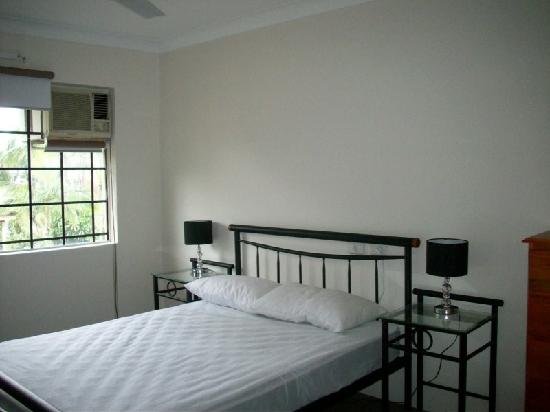 2/352 Sheridan Street, Cairns North QLD 4870