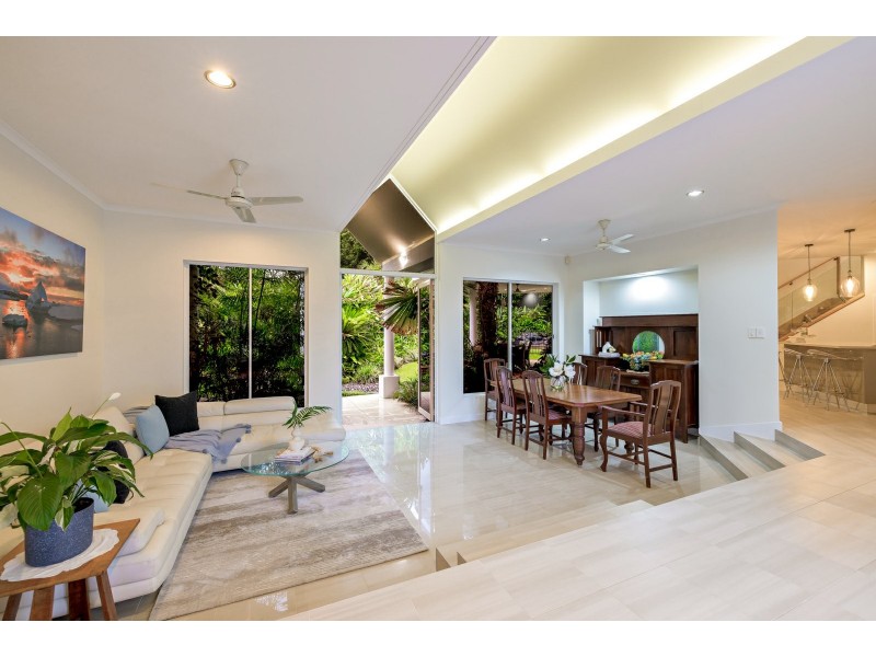 60 Nolan Street, Whitfield QLD 4870