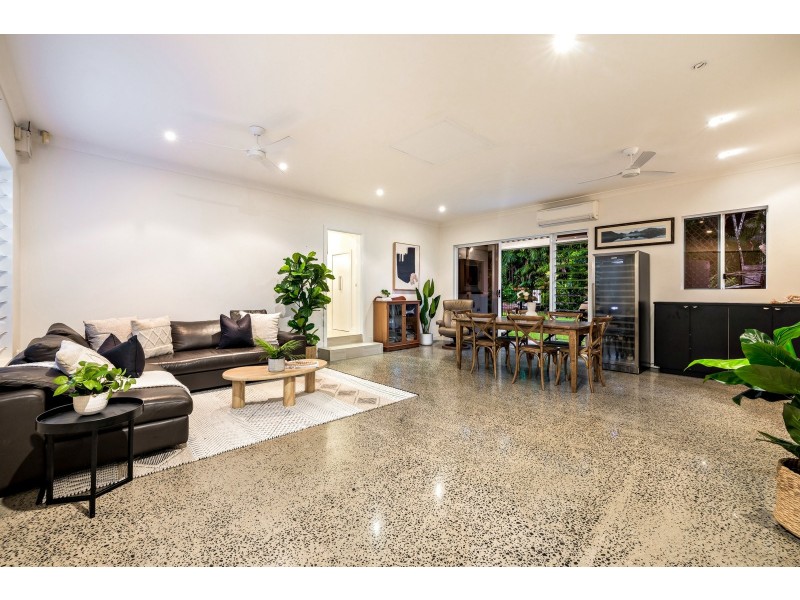 60 Nolan Street, Whitfield QLD 4870