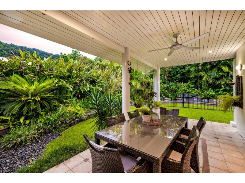 60 Nolan Street, Whitfield QLD 4870