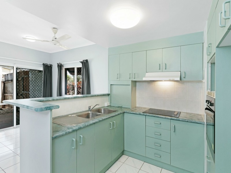 16/10 Brown Street, Woree QLD 4868