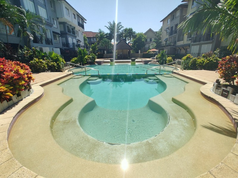 1115/2 Greenslopes Street, Cairns North QLD 4870