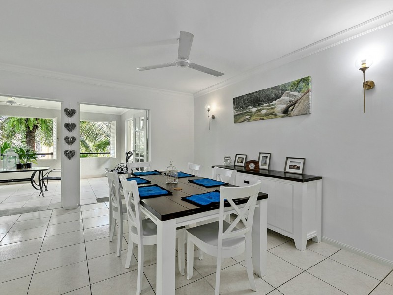 513/2 Greenslopes Street, Cairns North QLD 4870
