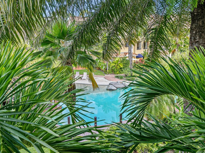 513/2 Greenslopes Street, Cairns North QLD 4870